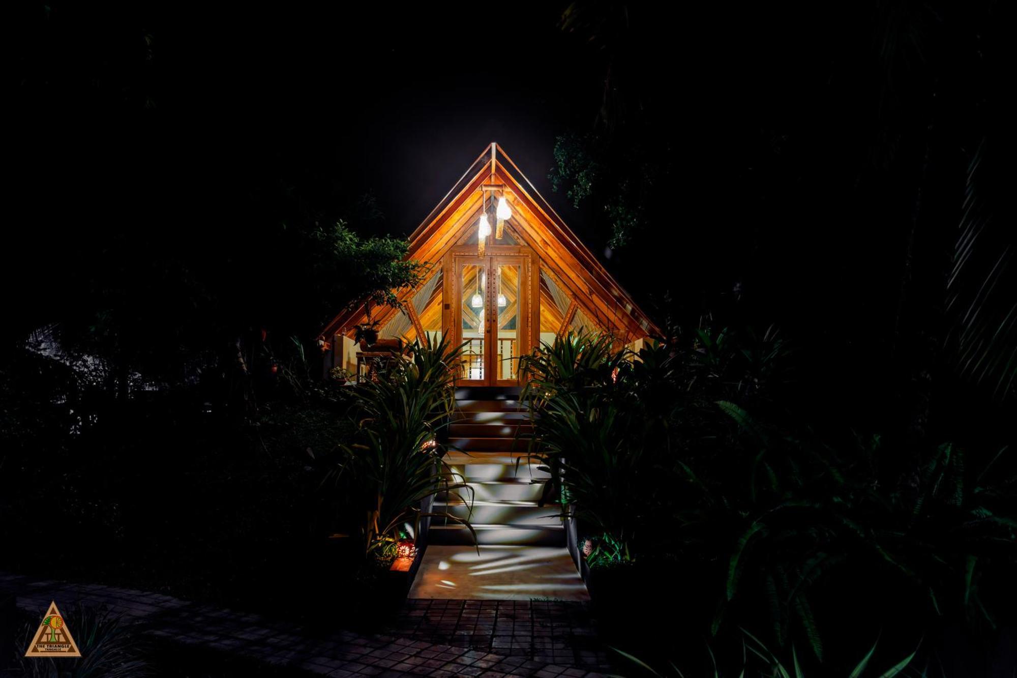 The Triangle Tangalle Bagian luar foto