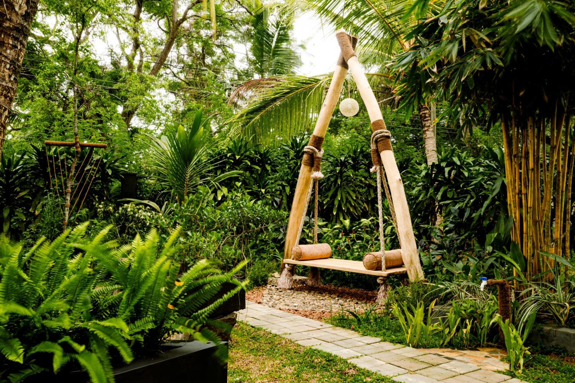 The Triangle Tangalle Bagian luar foto